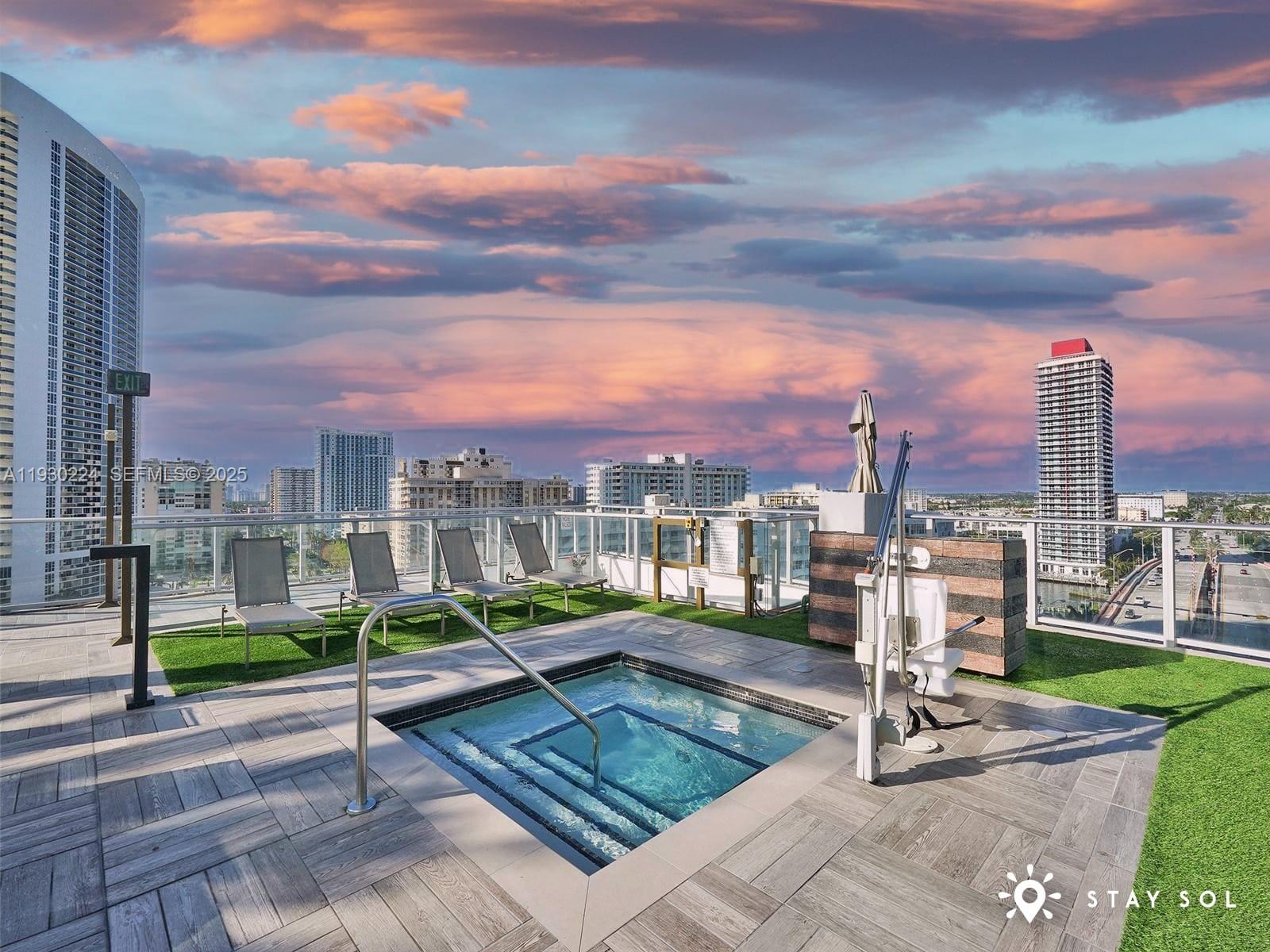 303 1 / 1 759 sq. ft. $ 2025-12-13 0 foto