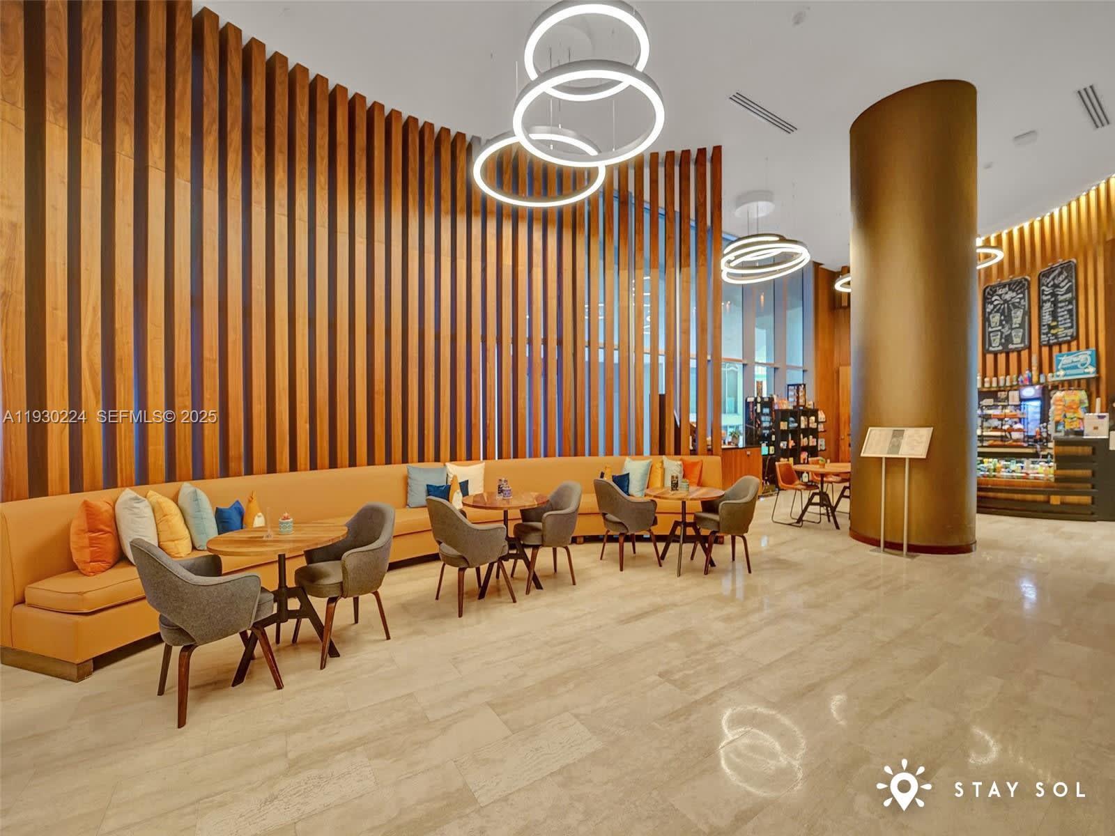 303 1 / 1 759 sq. ft. $ 2025-12-13 0 foto