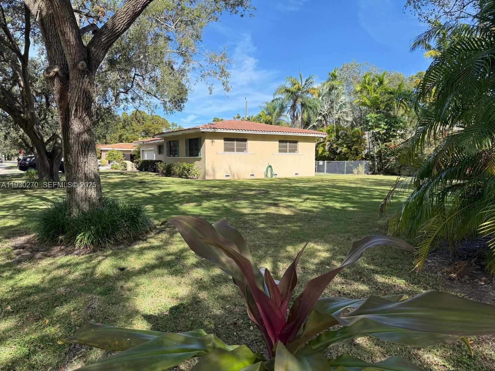 See details / sq. ft. $ 2025-12-13 0 Photo