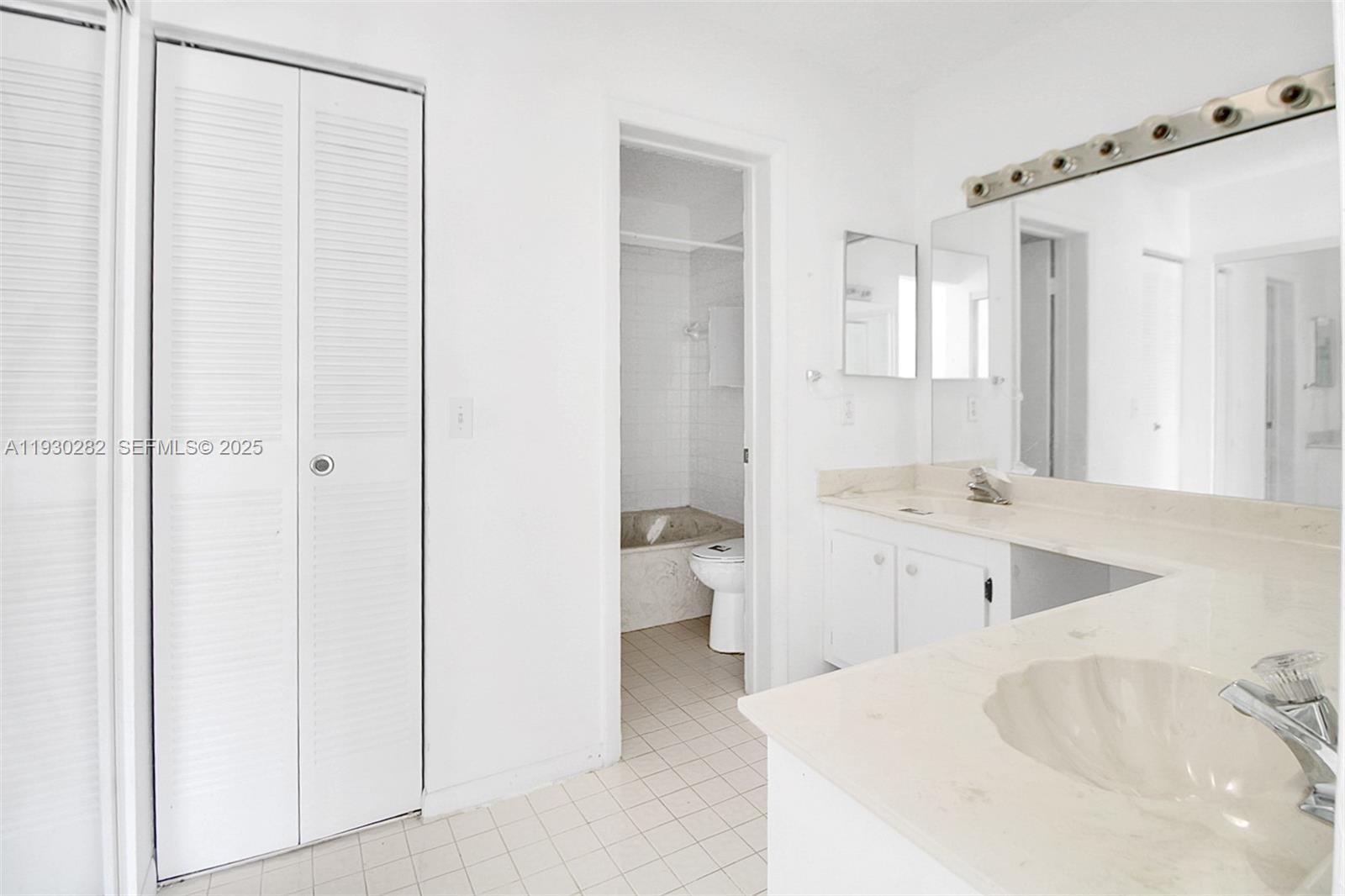 Photo of 3553 Magellan Cir  #317-1, Aventura, Florida, 33180 - 