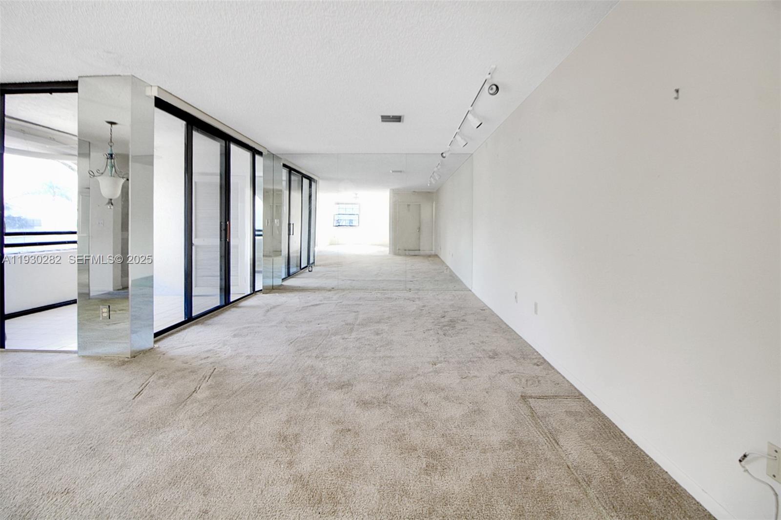 Photo of 3553 Magellan Cir  #317-1, Aventura, Florida, 33180 - 