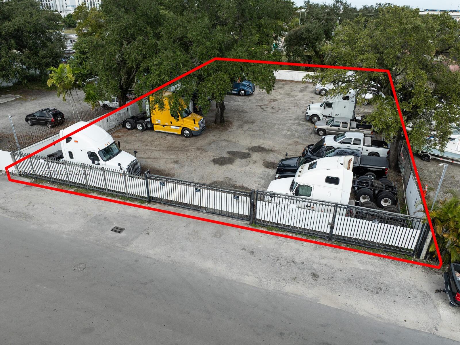 See details / sq. ft. $ 2025-12-13 0 Photo