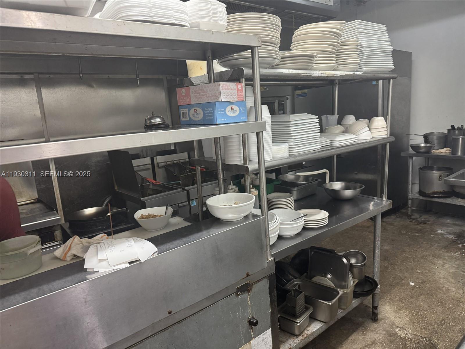 See details / sq. ft. $ 2025-12-13 0 Photo