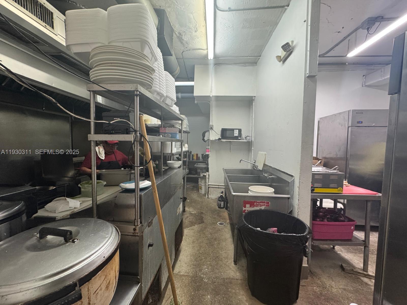 See details / sq. ft. $ 2025-12-13 0 Photo