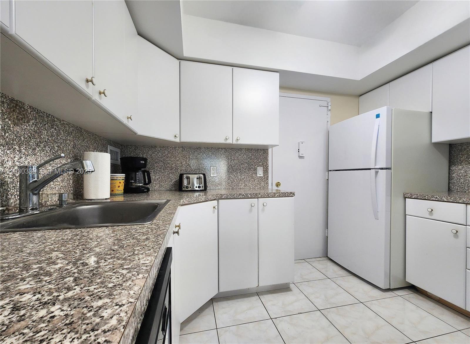 Photo of 3505 Ocean Dr #508, Hollywood, Florida, 33019 -