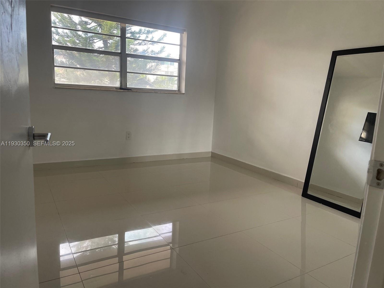 213-3 2 / 2 1315 кв.футов $ 2025-12-14 0 Фото