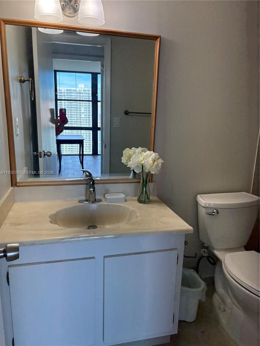Photo of 18181 31st Ct #2604, Aventura, Florida, 33160 - 2nd Bathroom