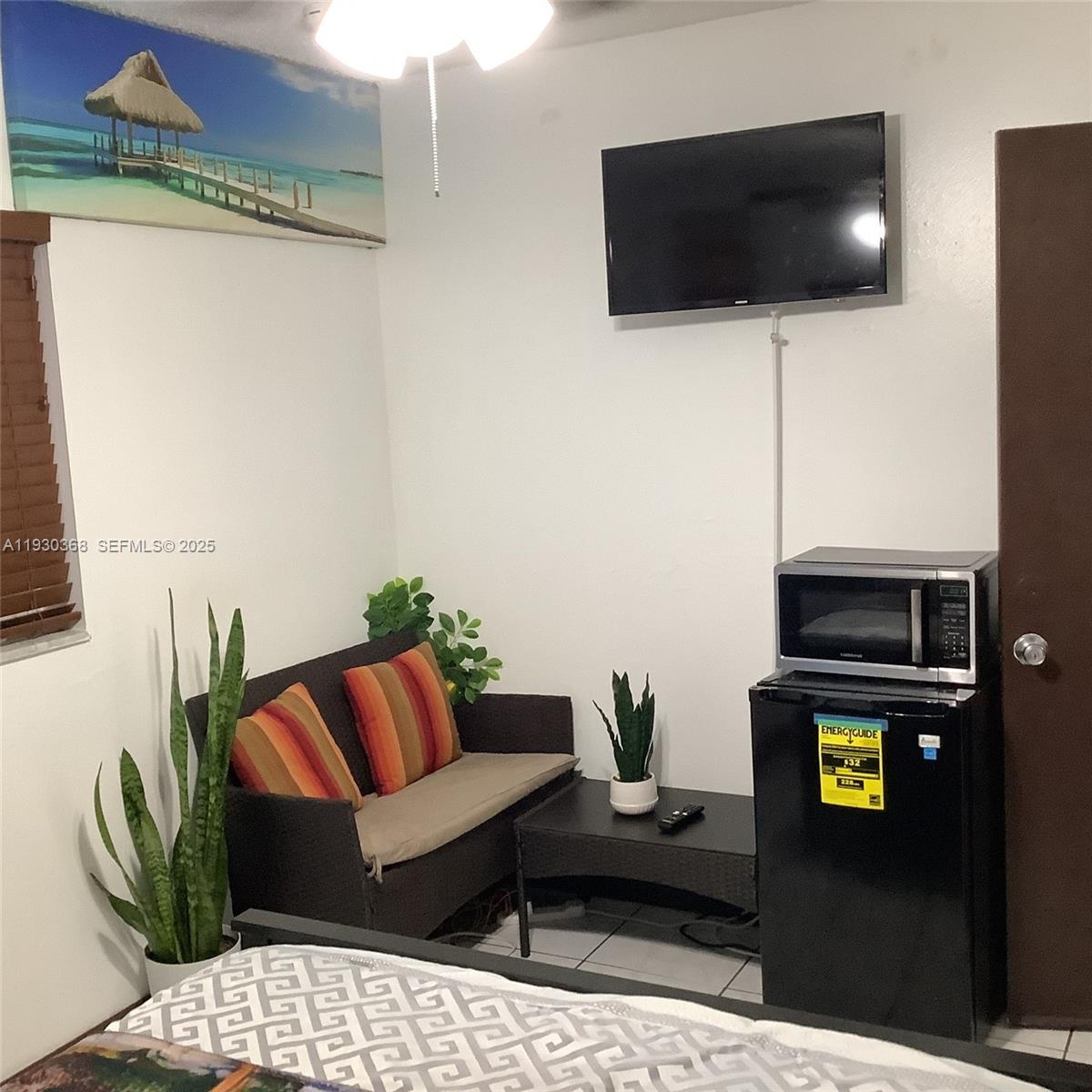 Ver detalles 6706 / sq. ft. $ 2025-12-14 0 foto