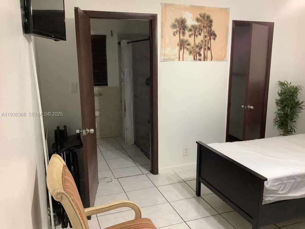 Ver detalles 6706 / sq. ft. $ 2025-12-14 0 foto