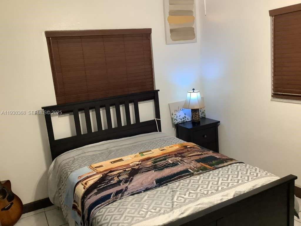 Ver detalles 6706 / sq. ft. $ 2025-12-14 0 foto