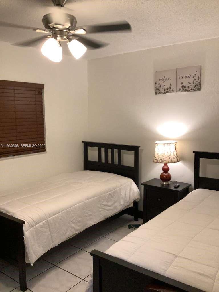 Ver detalles 6706 / sq. ft. $ 2025-12-14 0 foto