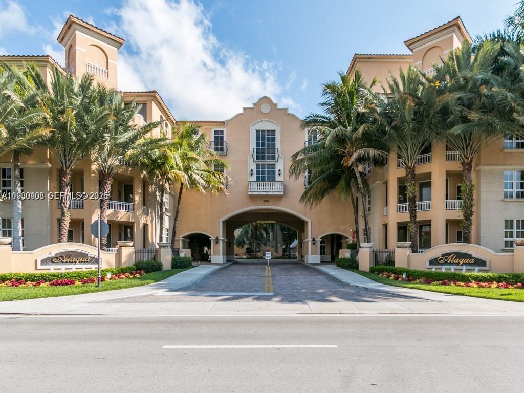 Photo of 3001 185th St  #418, Aventura, Florida, 33180 - 