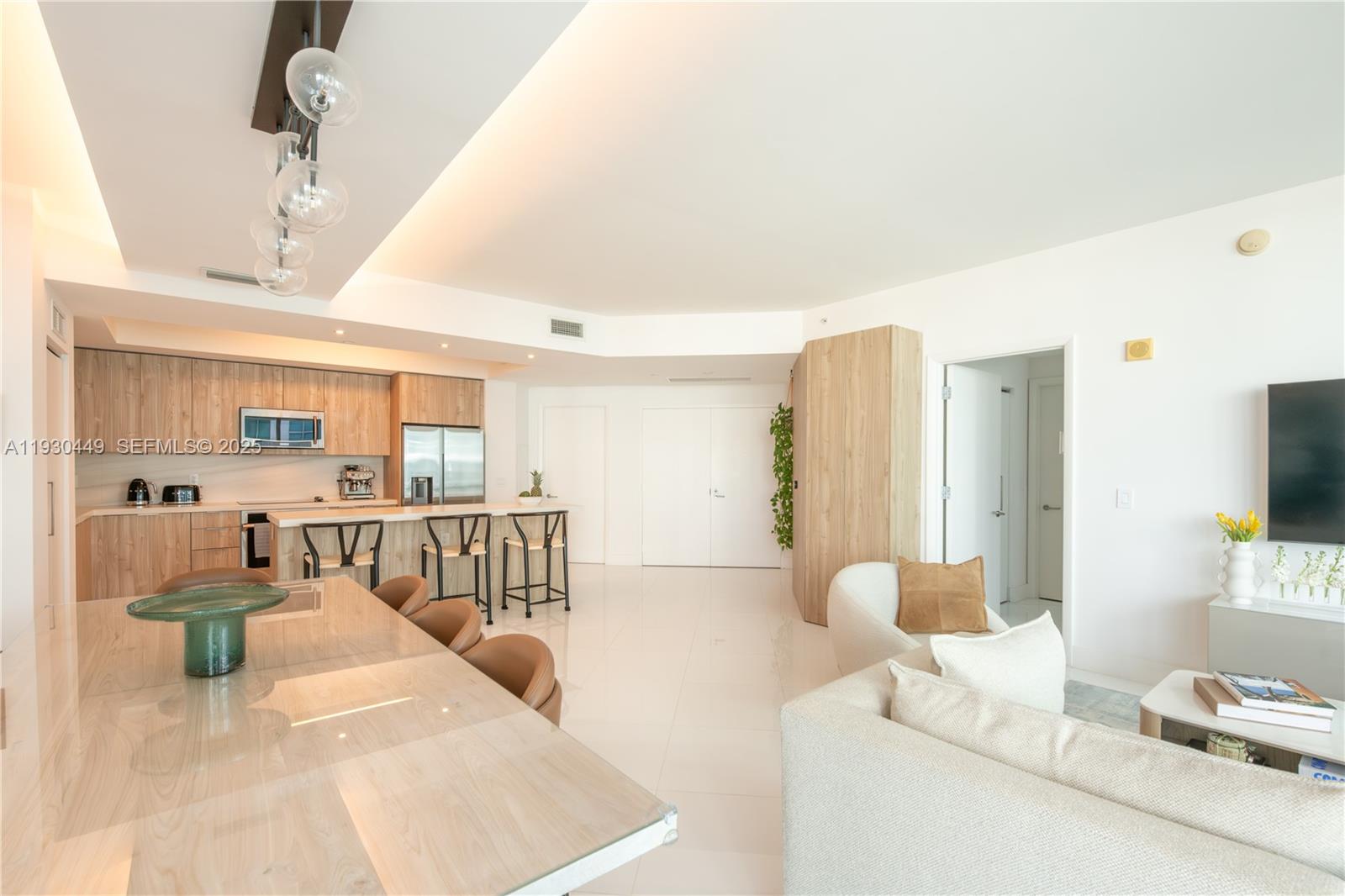 Photo of 3131 188th St  #2-605, Aventura, Florida, 33180 - 