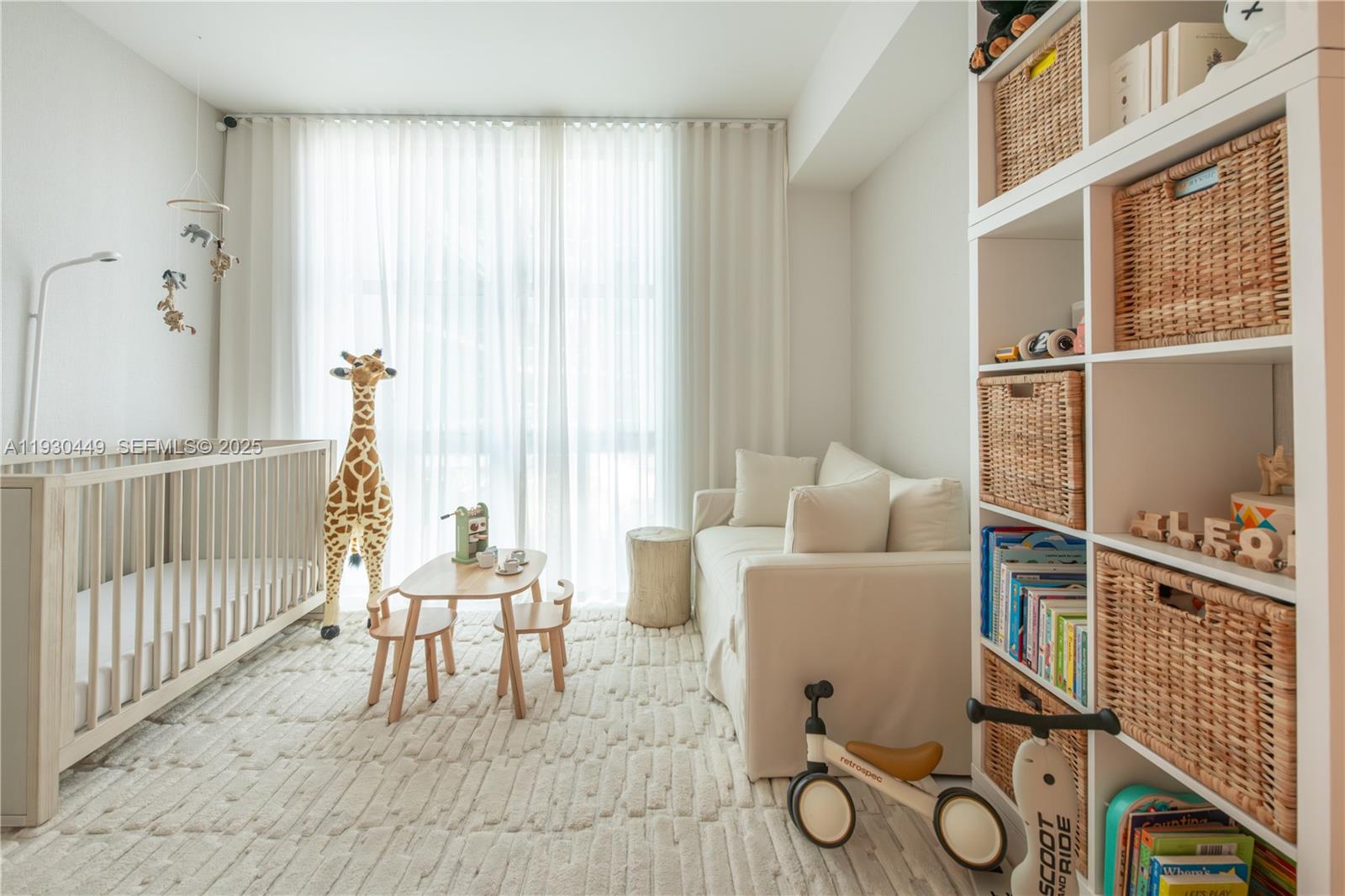 Photo of 3131 188th St  #2-605, Aventura, Florida, 33180 - 