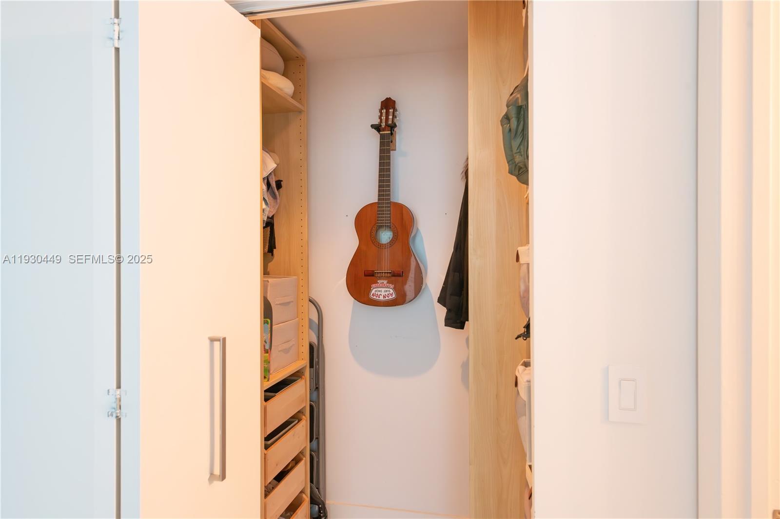 Photo of 3131 188th St  #2-605, Aventura, Florida, 33180 - 