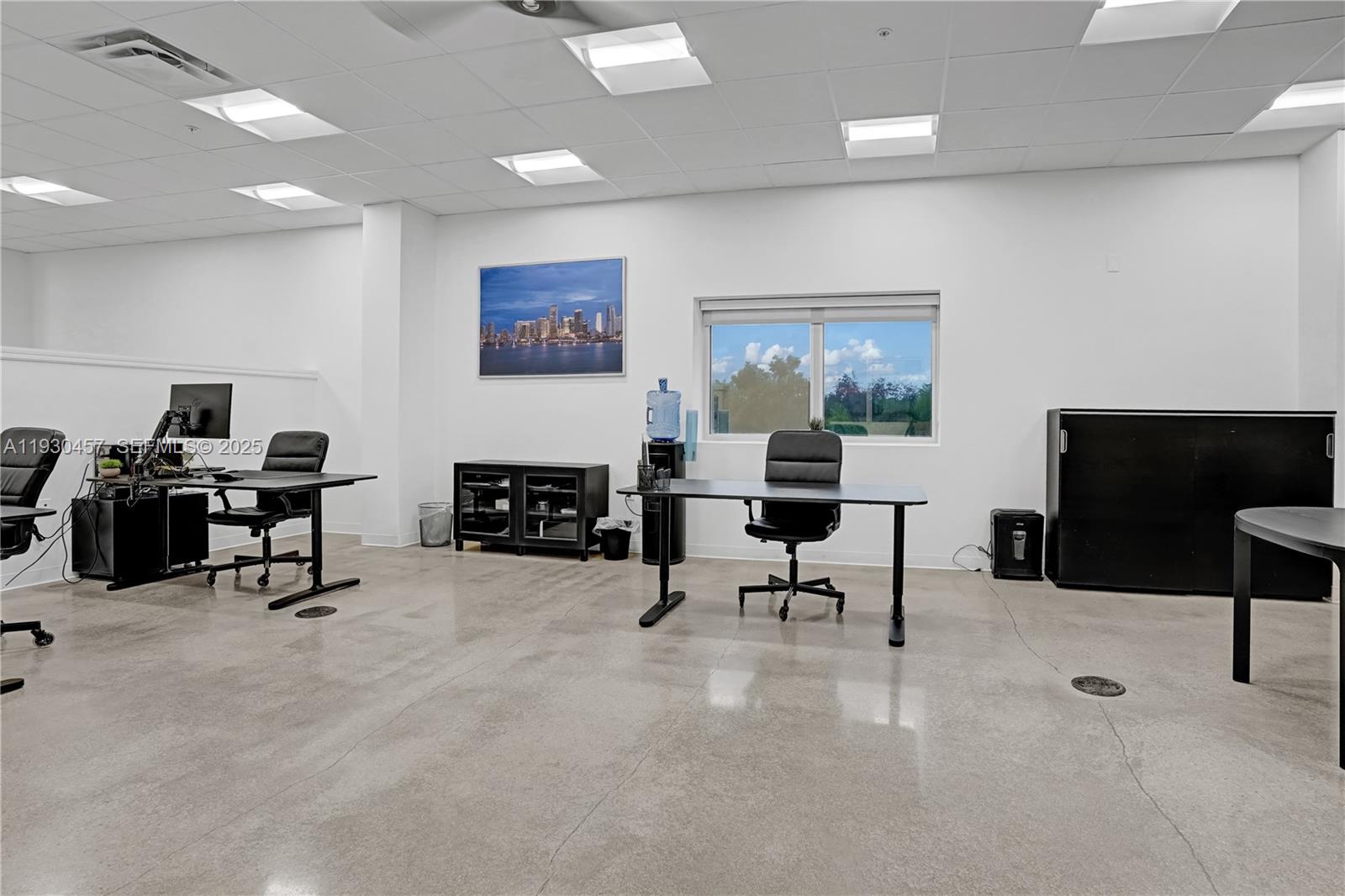   /   sq. ft. $ 2025-12-14 0 foto