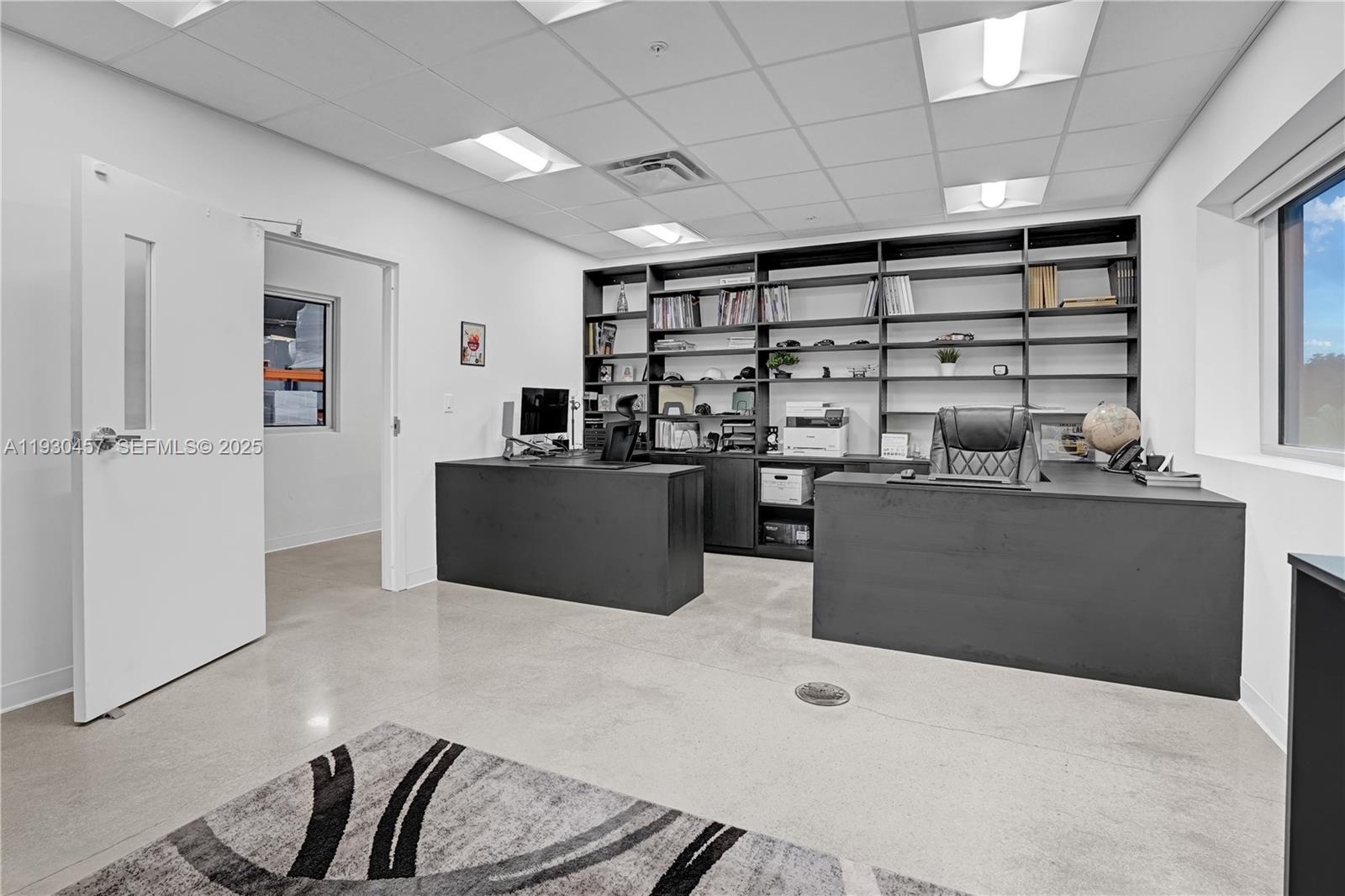   /   sq. ft. $ 2025-12-14 0 foto