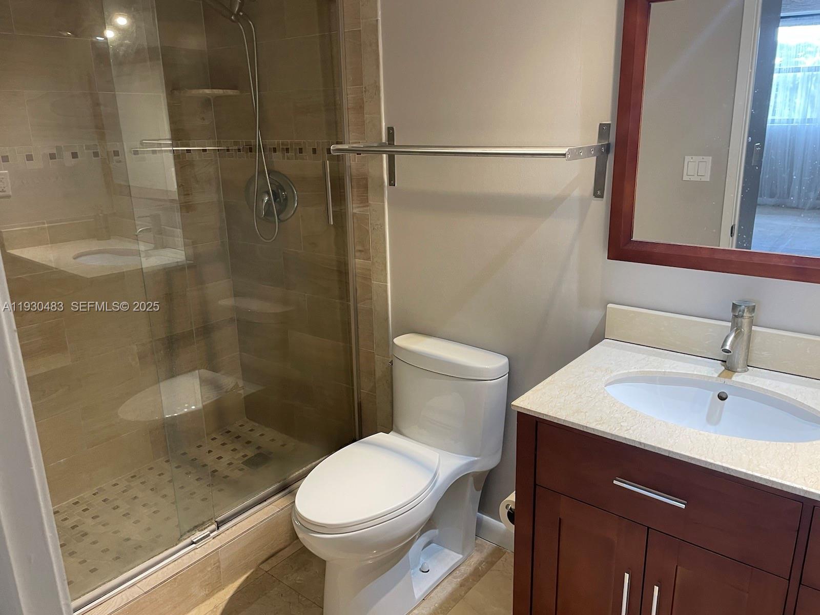 Ver detalles 419 3 / 3 2262 sq. ft. $ 2025-12-14 0 foto