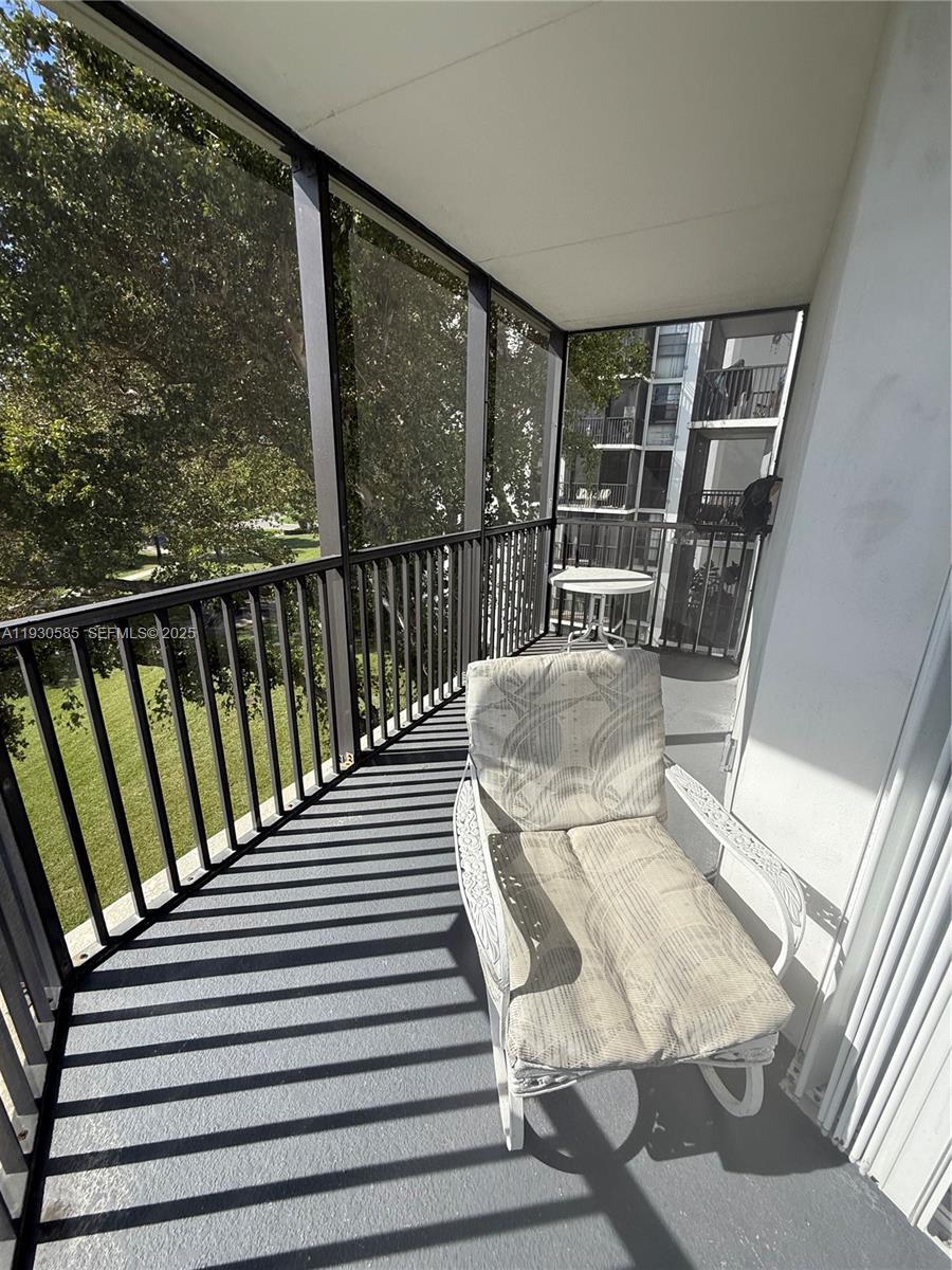 Photo of 3475 Country Club Dr  #408, Aventura, Florida, 33180 - 