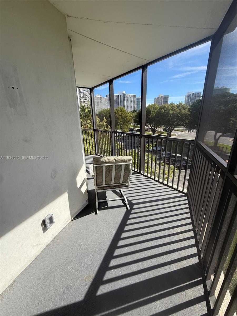 Photo of 3475 Country Club Dr  #408, Aventura, Florida, 33180 - 