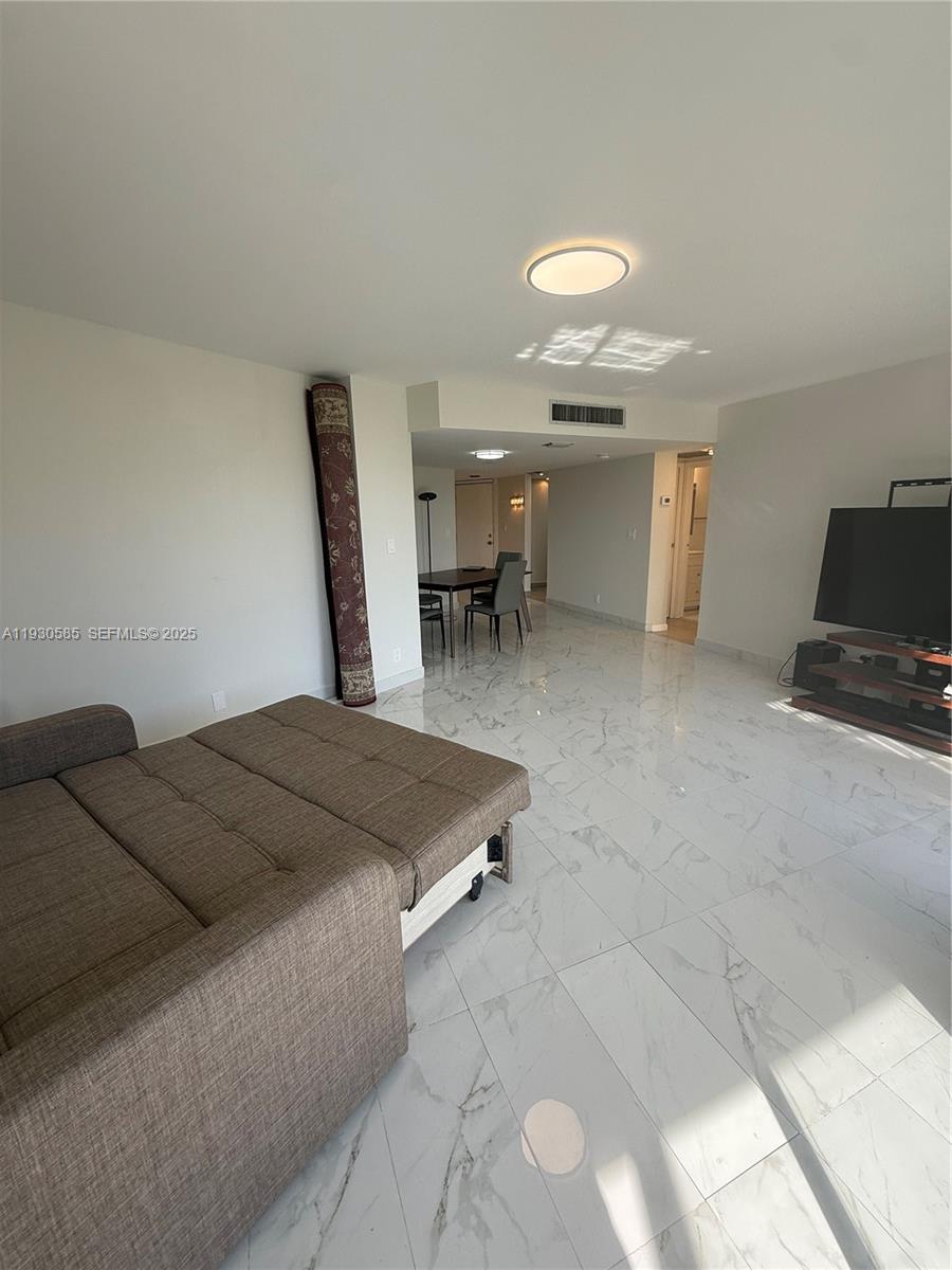 Photo of 3475 Country Club Dr  #408, Aventura, Florida, 33180 - 