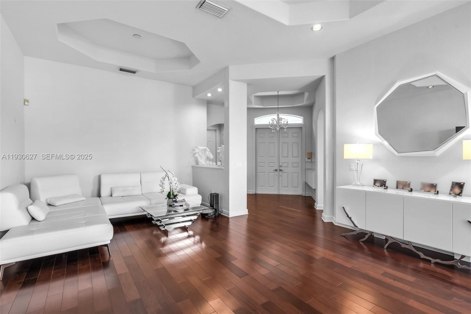 Photo of 1091 Waterside Ln  (1091), Hollywood, Florida, 33019 - 