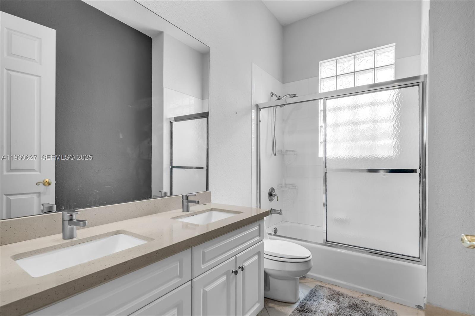 Photo of 1091 Waterside Ln  (1091), Hollywood, Florida, 33019 - 