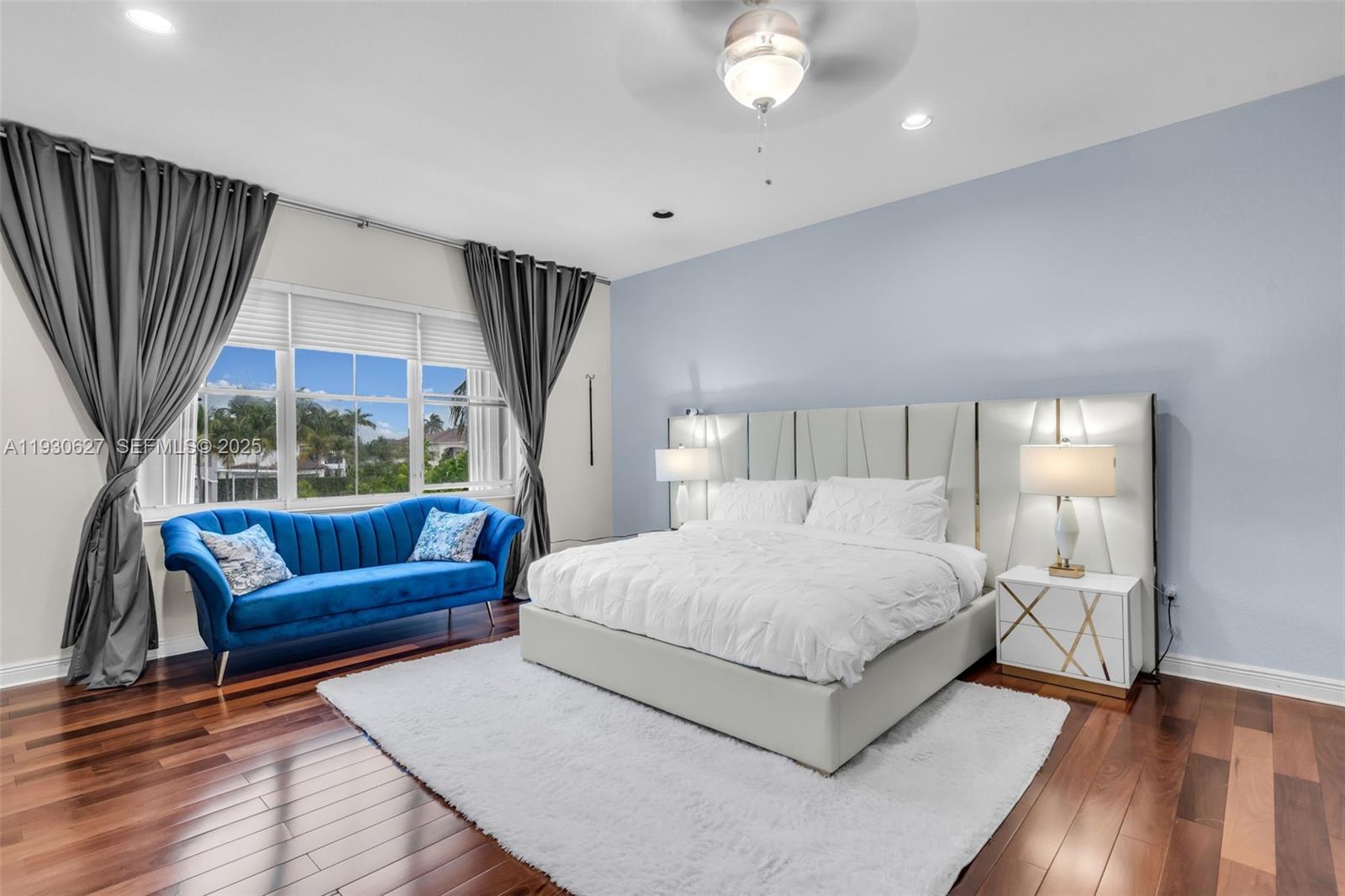 Photo of 1091 Waterside Ln  (1091), Hollywood, Florida, 33019 - 