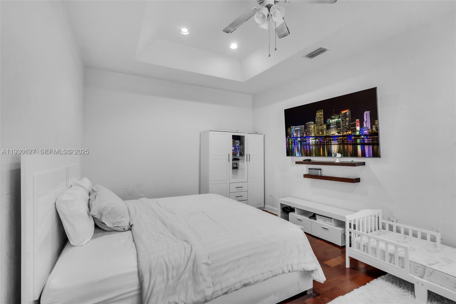 Photo of 1091 Waterside Ln  (1091), Hollywood, Florida, 33019 - 