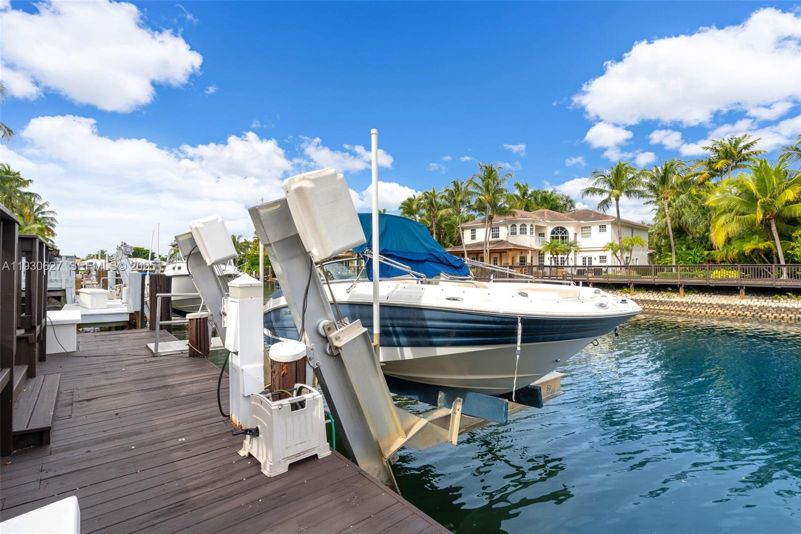 Photo of 1091 Waterside Ln  (1091), Hollywood, Florida, 33019 - 