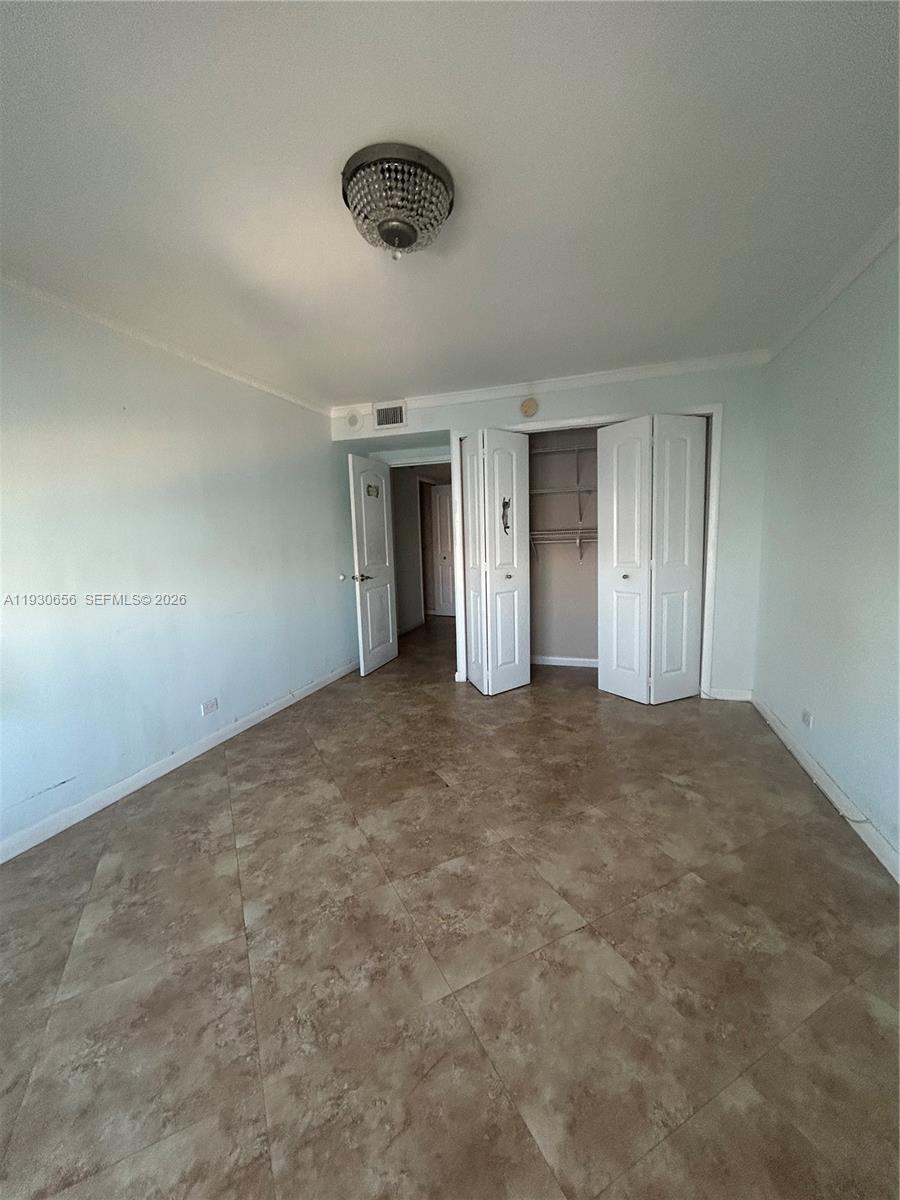See details 418 2 / 2 1275 sq. ft. $ 2026-02-19 0 Photo