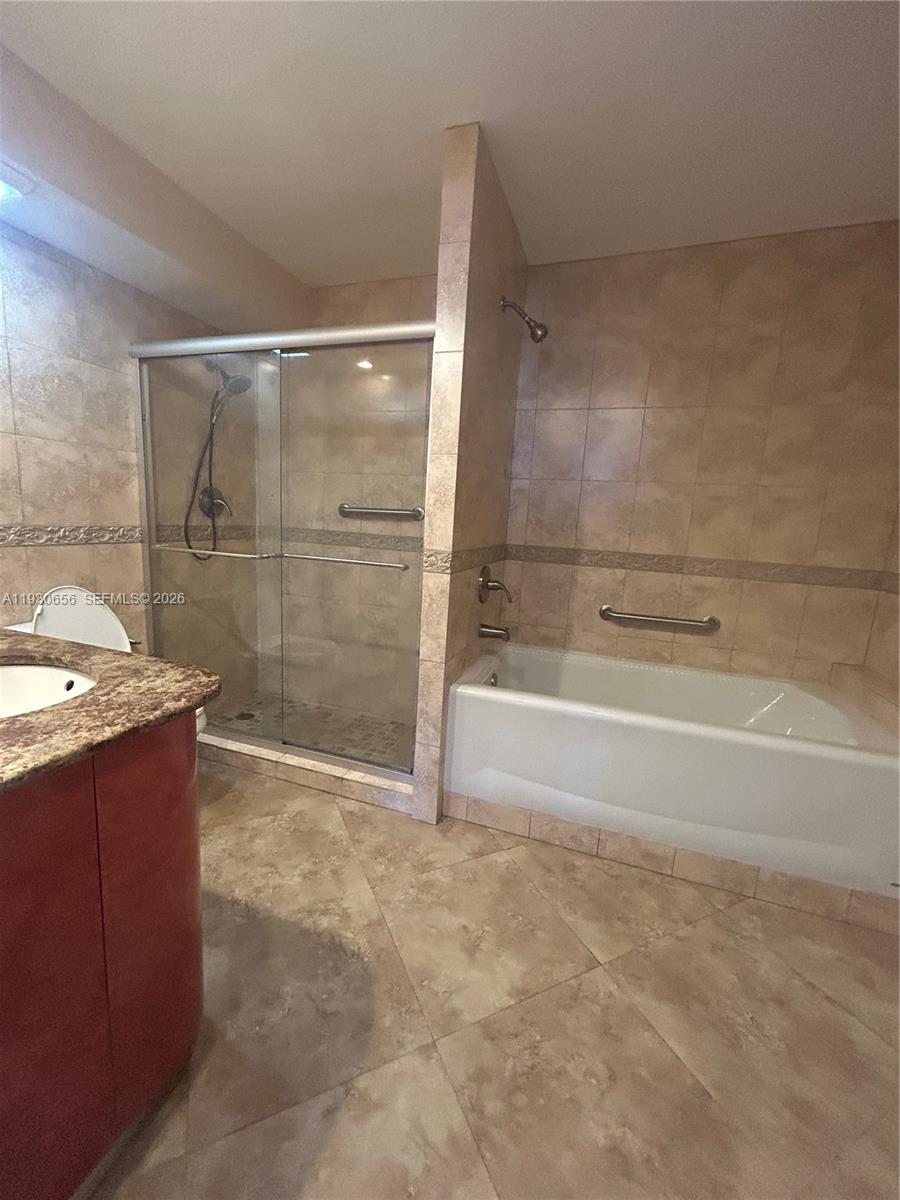 See details 418 2 / 2 1275 sq. ft. $ 2026-02-19 0 Photo