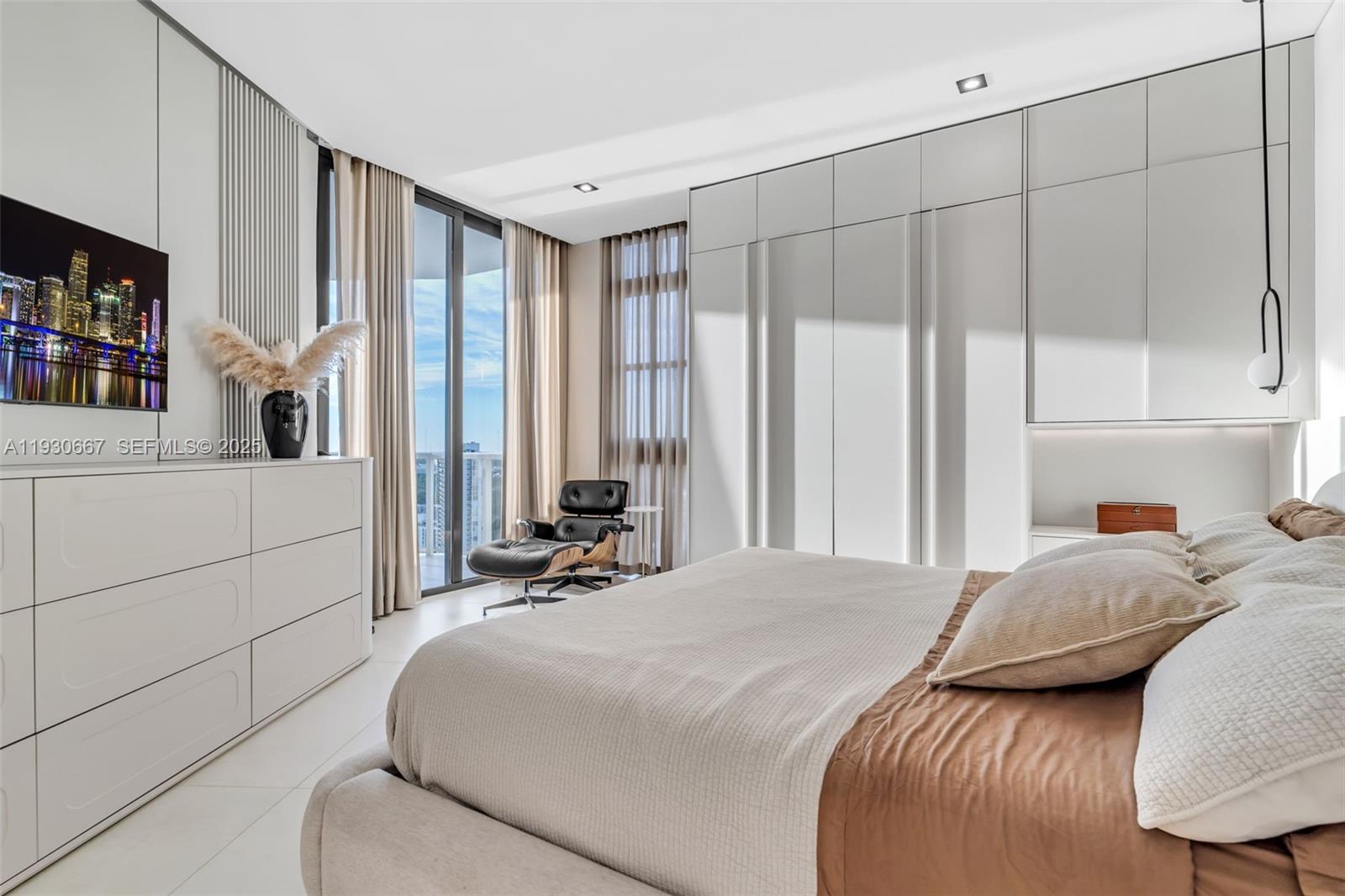 Photo of 20281 Country Club Dr  #TW7, Aventura, Florida, 33180 - 