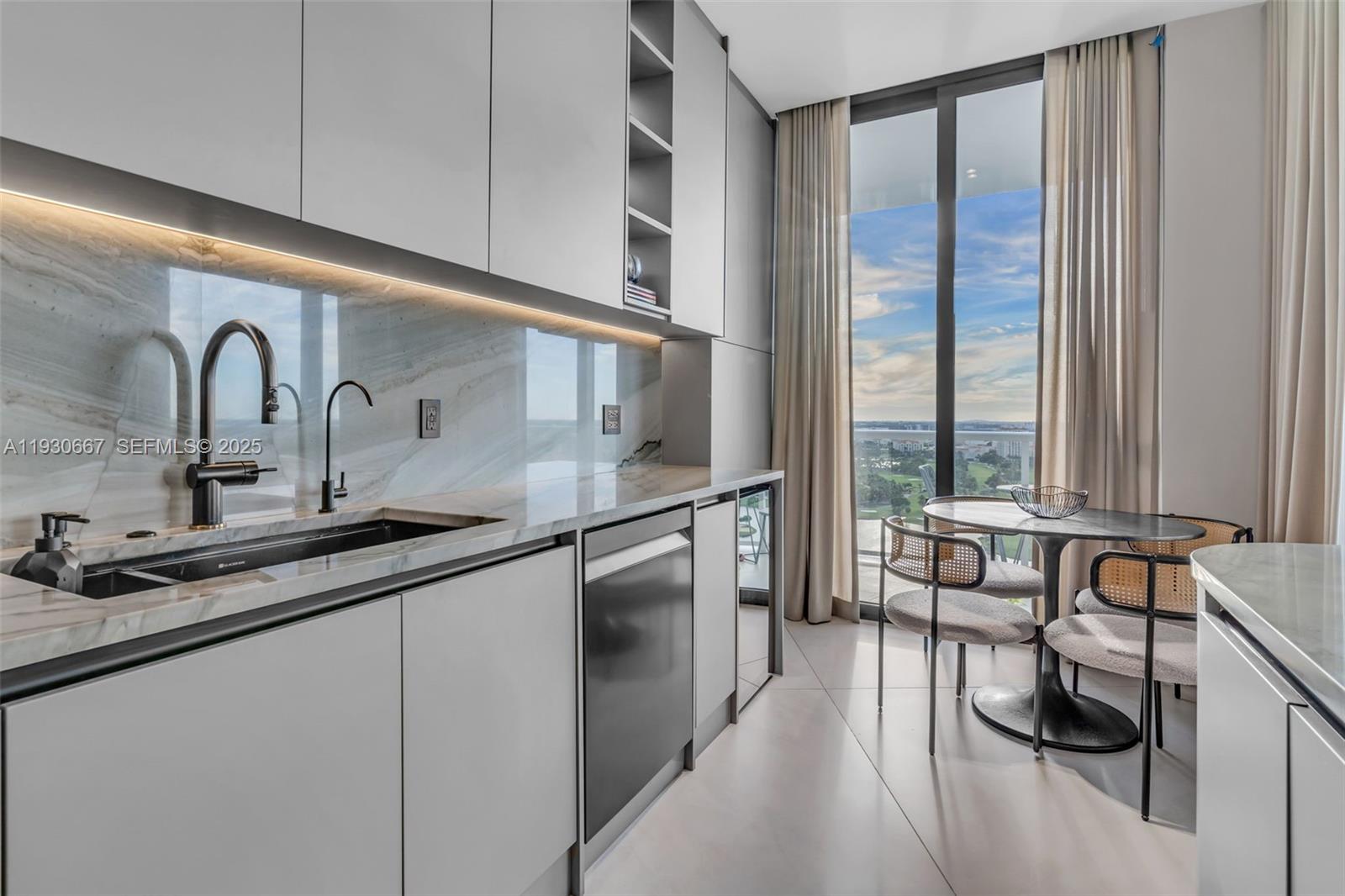 Photo of 20281 Country Club Dr  #TW7, Aventura, Florida, 33180 - 