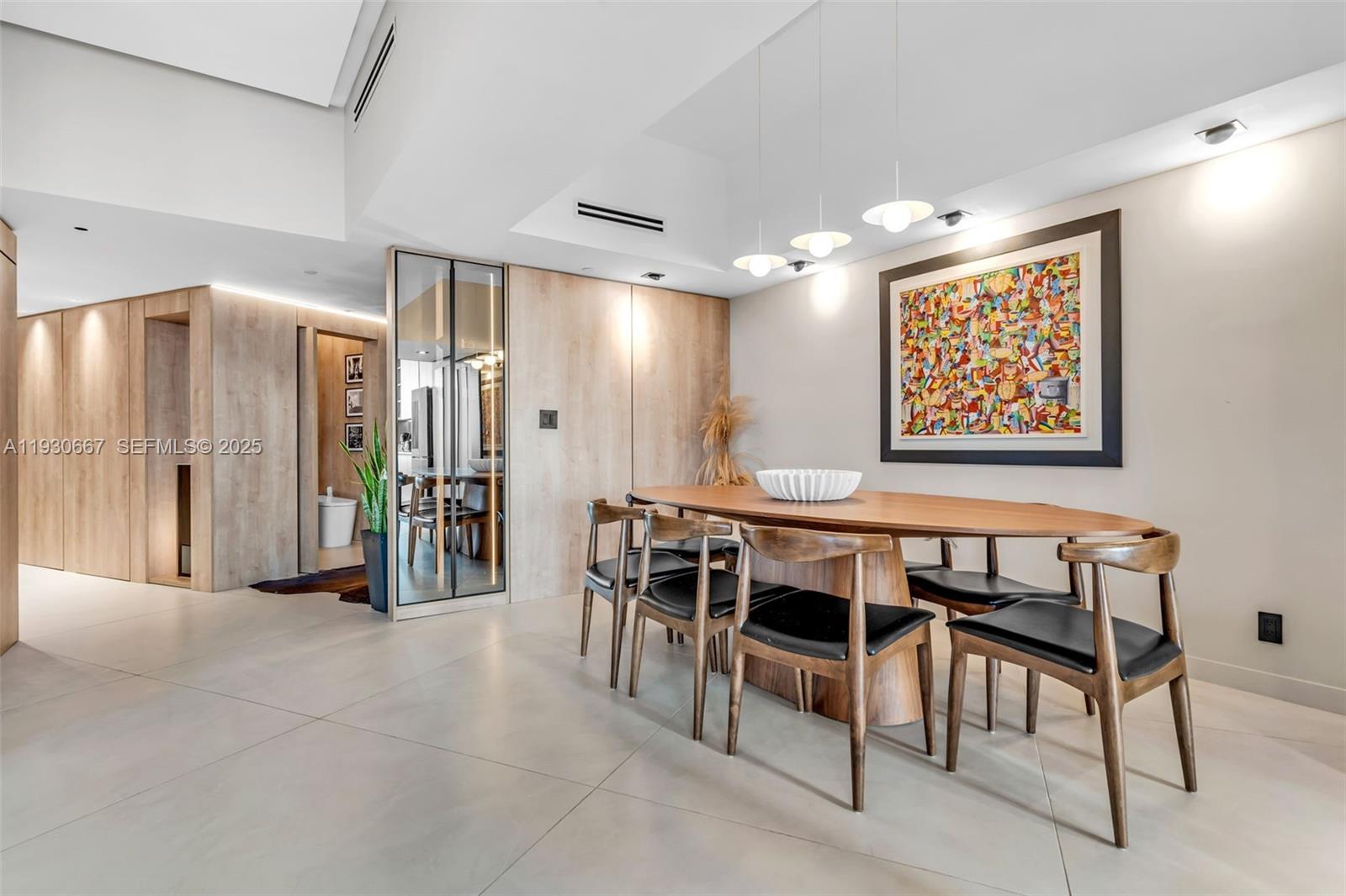 Photo of 20281 Country Club Dr  #TW7, Aventura, Florida, 33180 - 