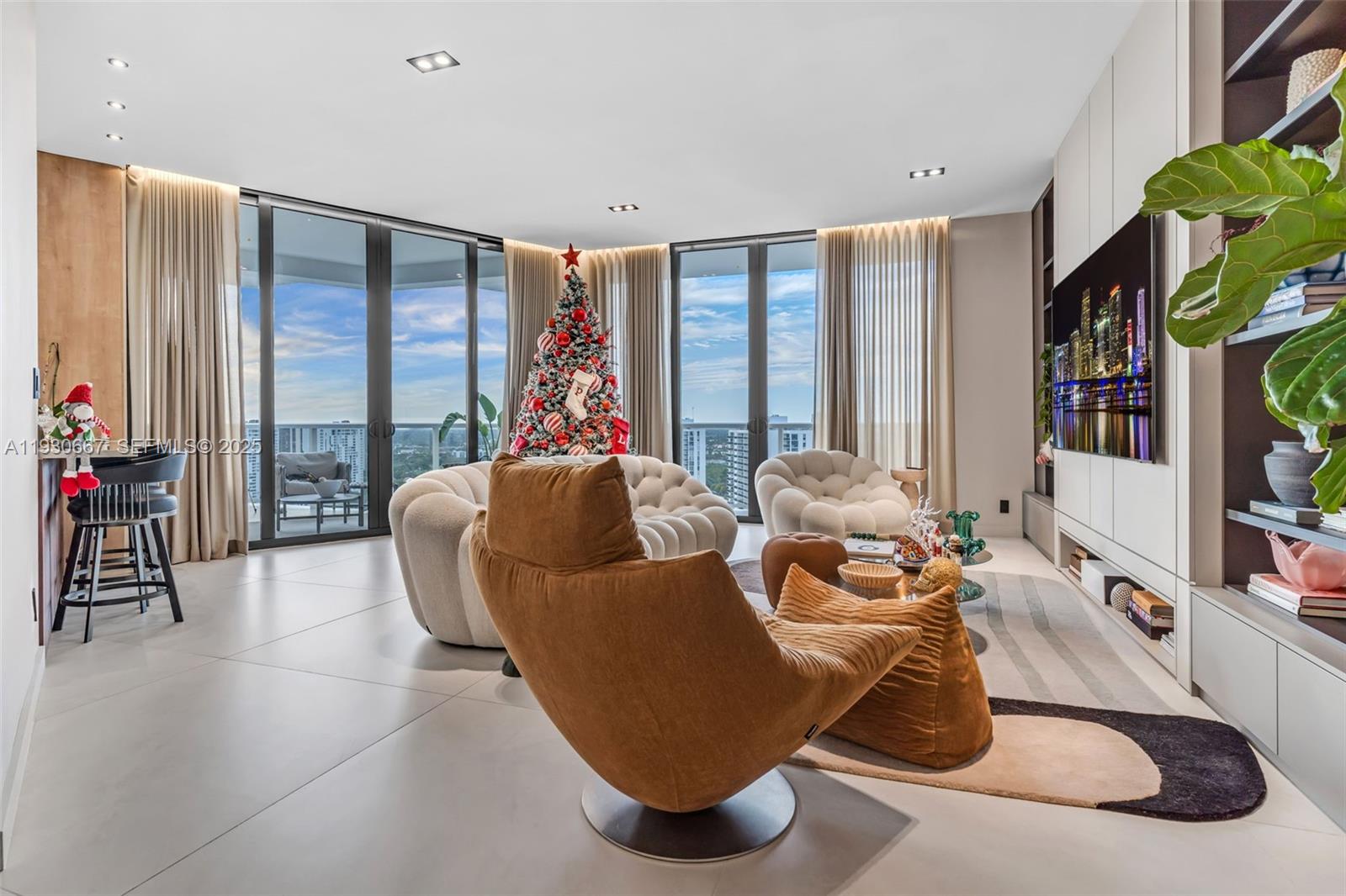 Photo of 20281 Country Club Dr  #TW7, Aventura, Florida, 33180 - 