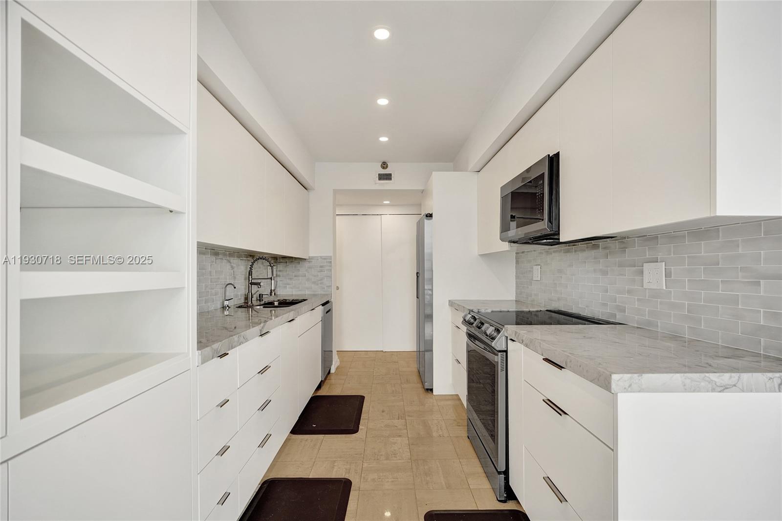 Photo of 19355 Turnberry Way  #26E, Aventura, Florida, 33180 - 