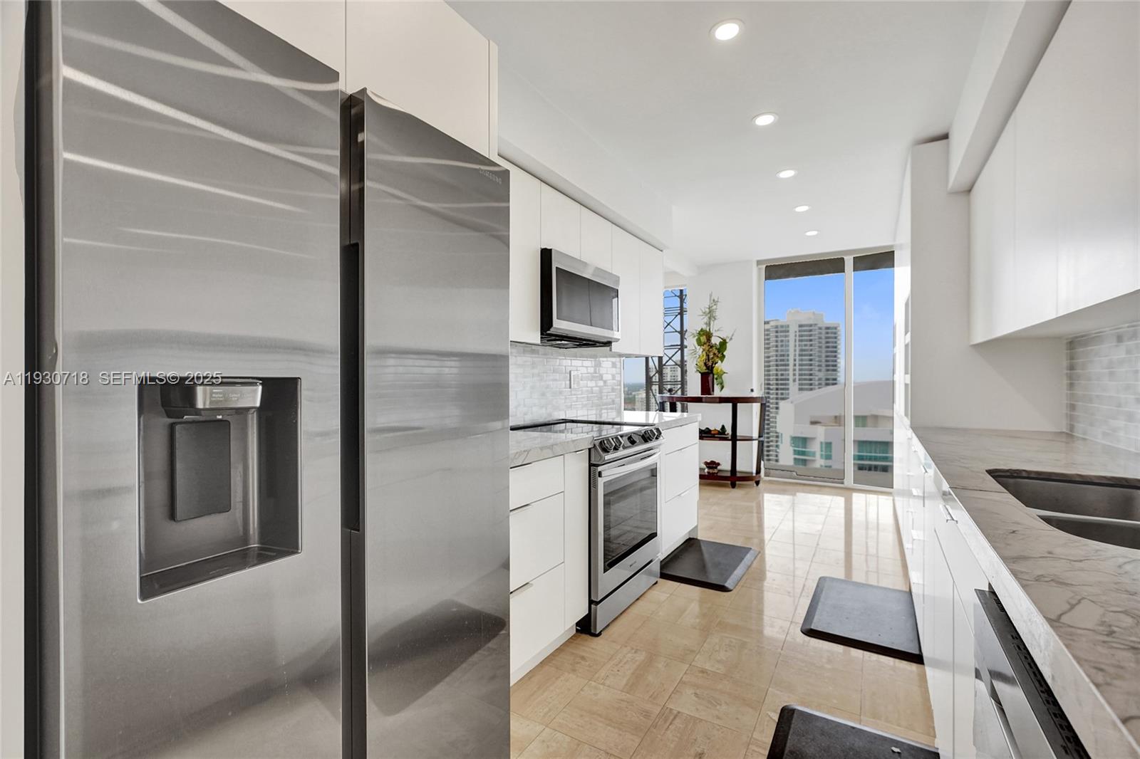 Photo of 19355 Turnberry Way  #26E, Aventura, Florida, 33180 - Guest Bathroom