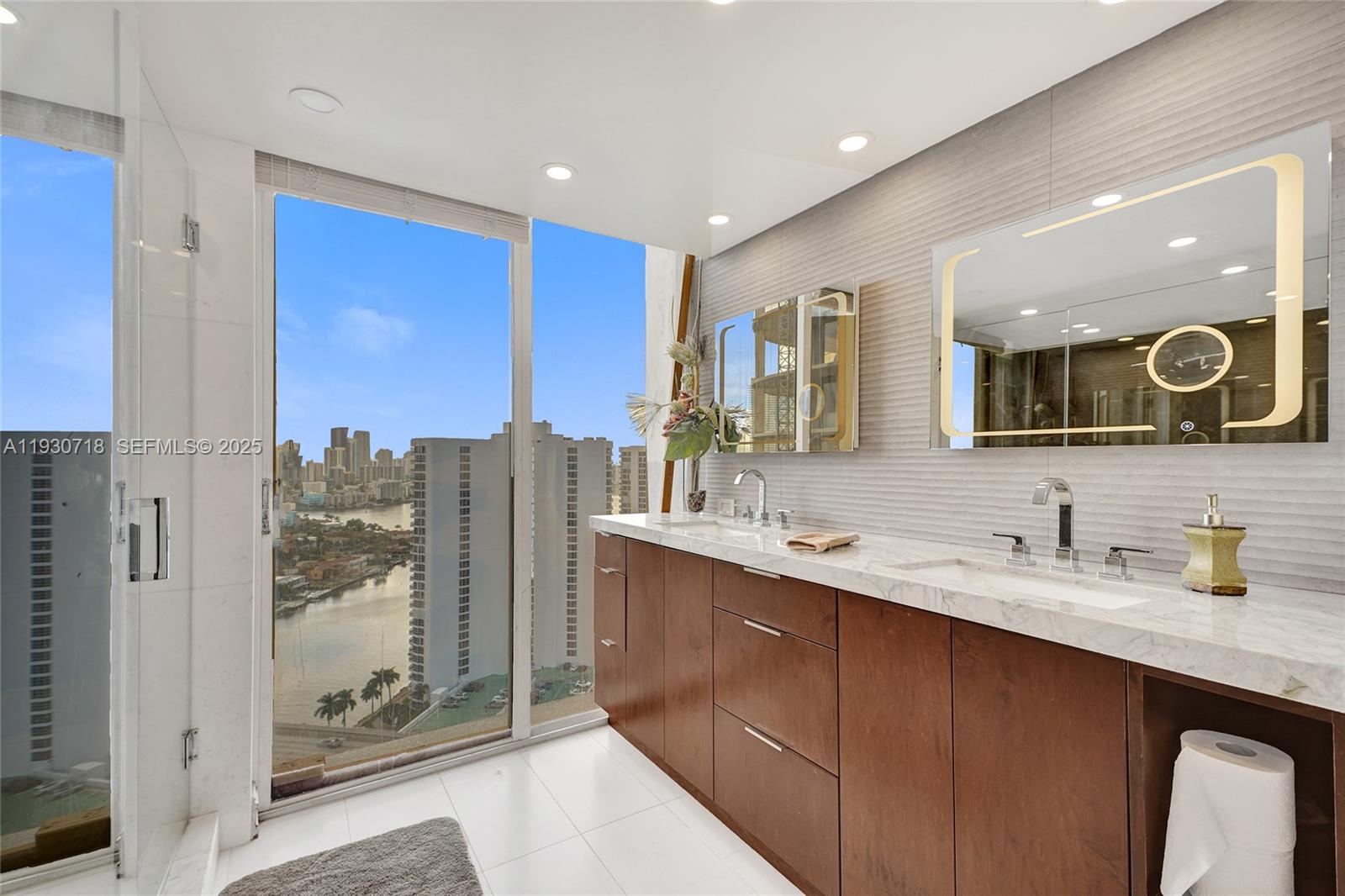 Photo of 19355 Turnberry Way  #26E, Aventura, Florida, 33180 - Master Bathroom