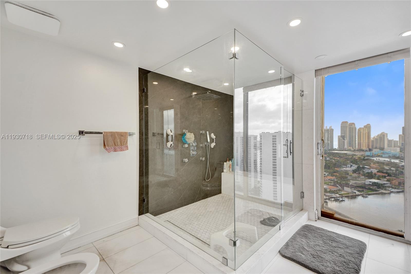 Photo of 19355 Turnberry Way  #26E, Aventura, Florida, 33180 - Master Bathroom