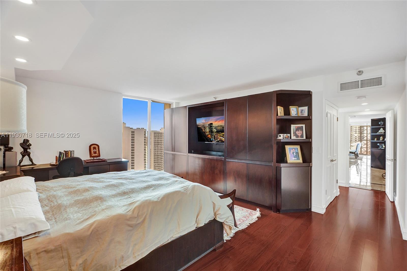 Photo of 19355 Turnberry Way  #26E, Aventura, Florida, 33180 - Master Bedroom