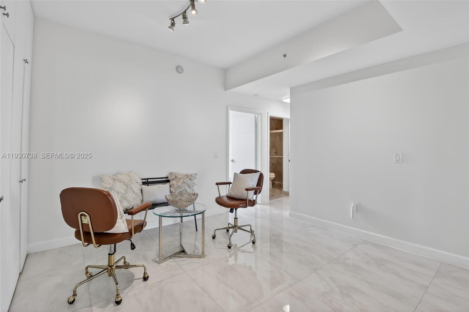 Photo of 3340 190th St  #1101, Aventura, Florida, 33180 - 