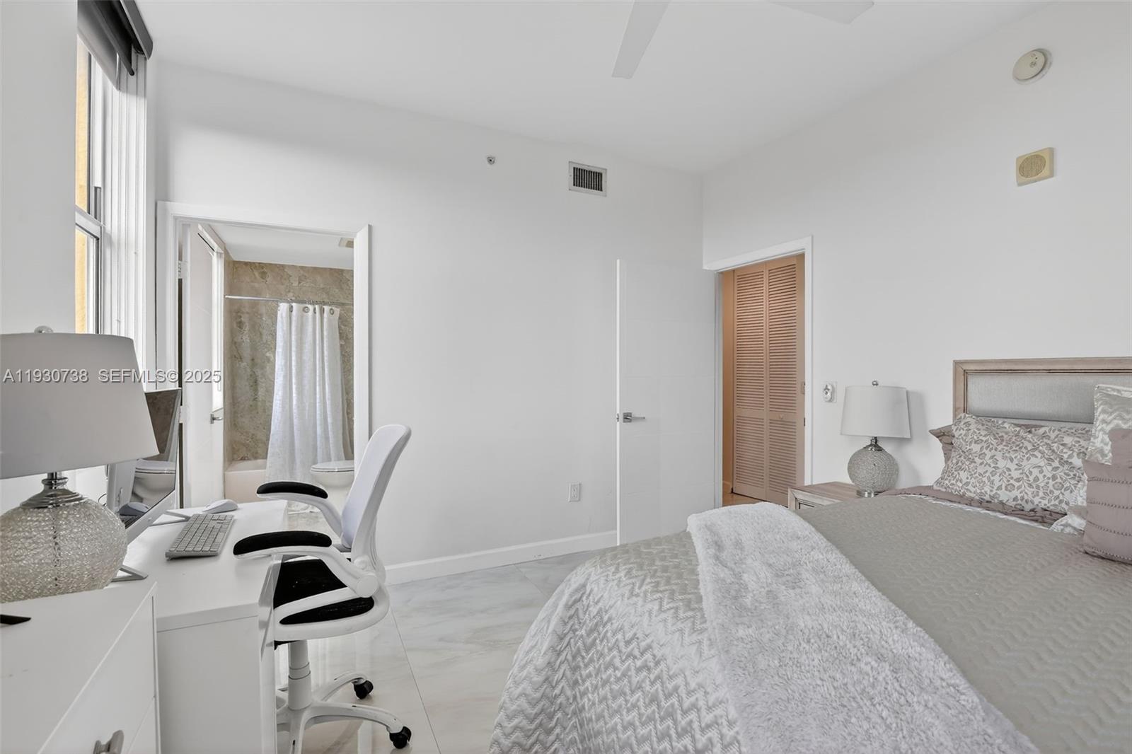 Photo of 3340 190th St  #1101, Aventura, Florida, 33180 - 