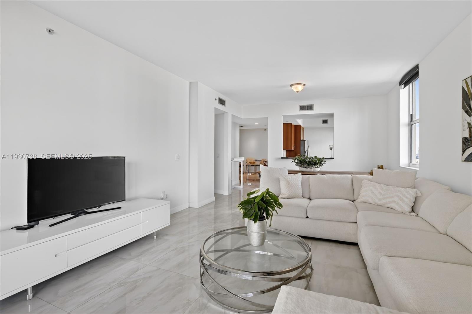 Photo of 3340 190th St  #1101, Aventura, Florida, 33180 - 