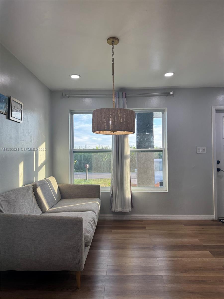 415 3 / 2 1282 sq. ft. $ 2026-04-18 0 Photo