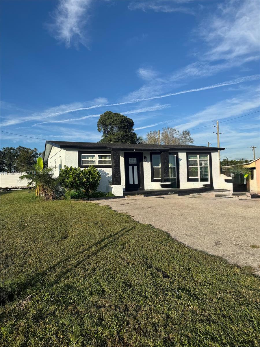 415 3 / 2 1282 sq. ft. $ 2026-04-18 0 Photo
