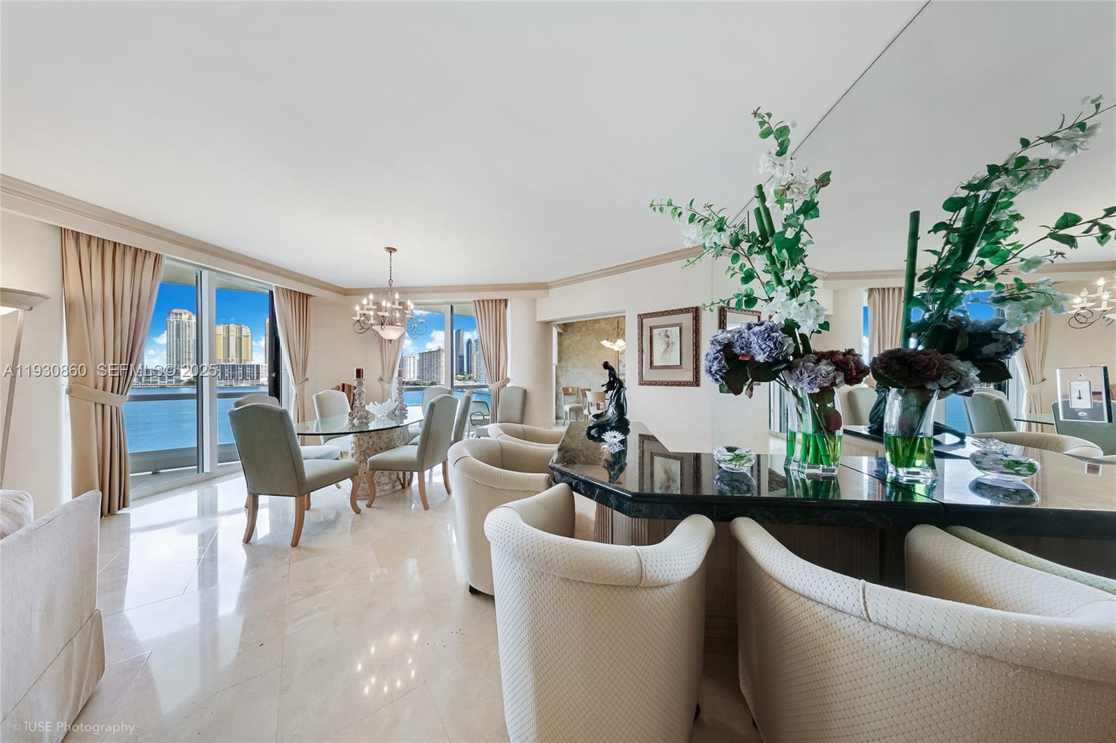 Ver detalles 703 3 / 3 2800 sq. ft. $ 2025-12-15 0 foto