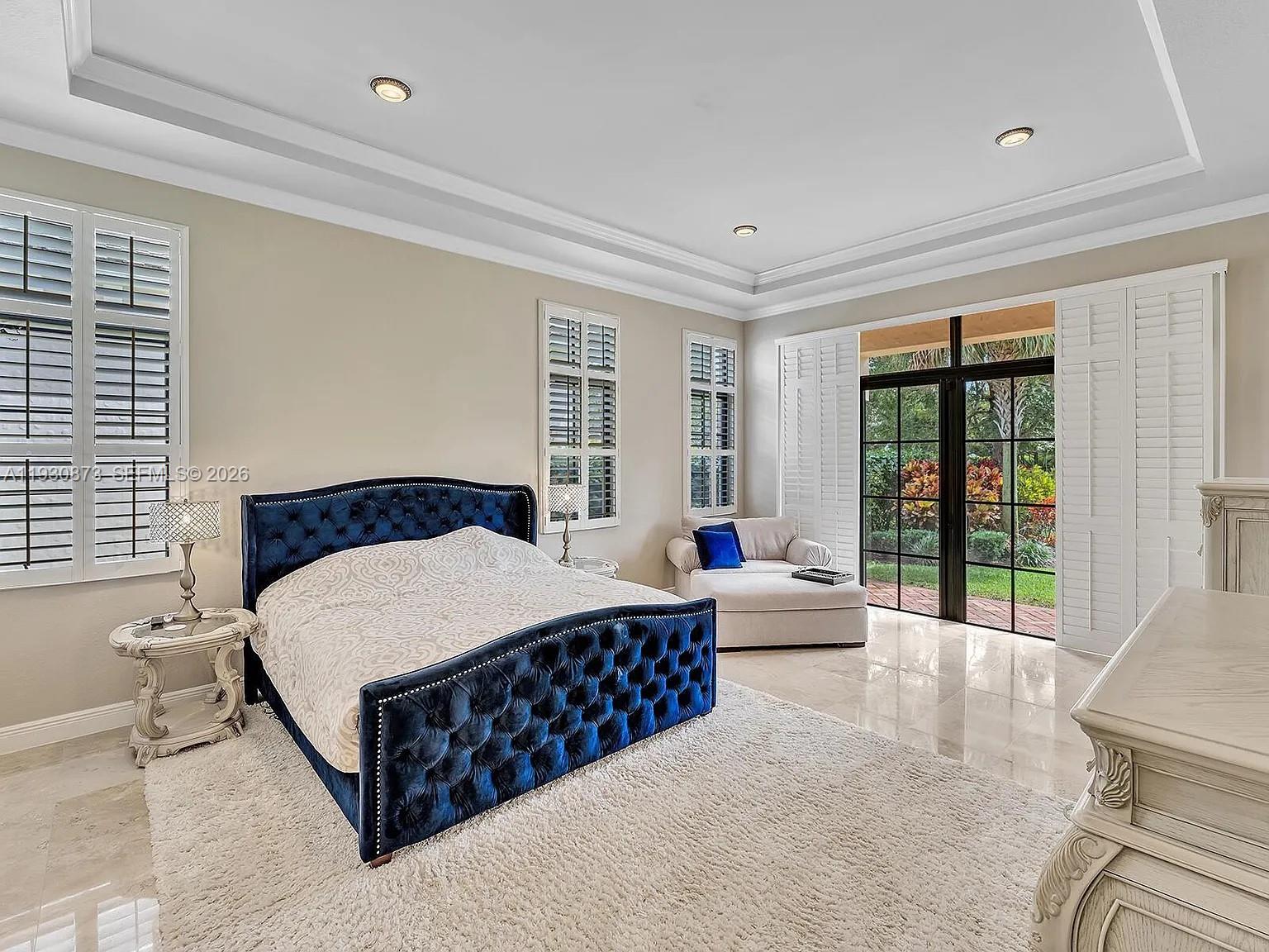 9614 5 / 4 3972 кв.футов $ 2025-12-15 0 Фото