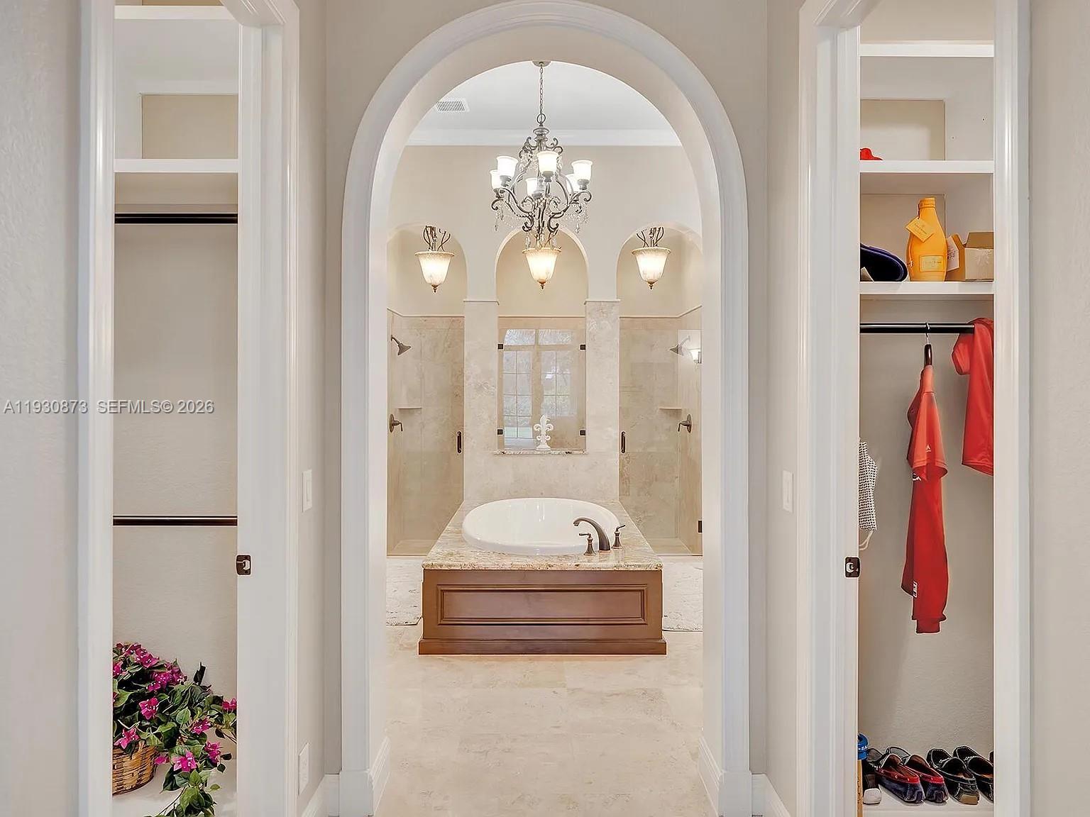 9614 5 / 4 3972 кв.футов $ 2025-12-15 0 Фото