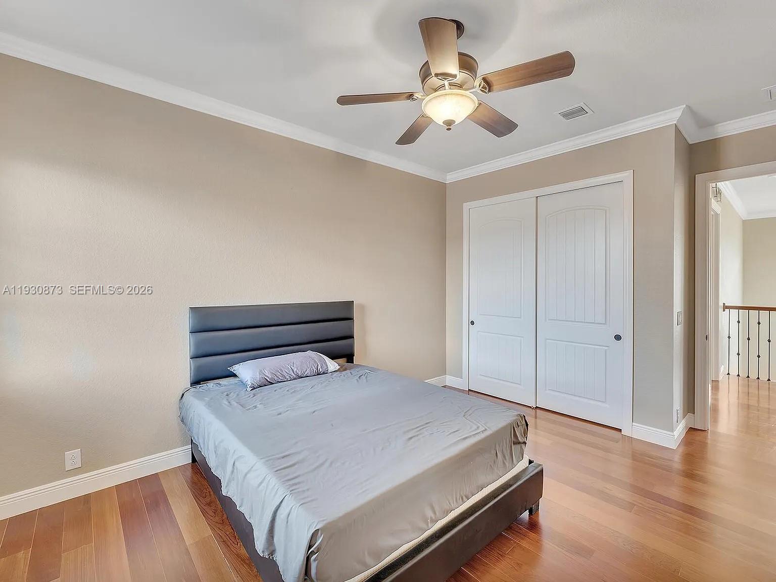 9614 5 / 4 3972 кв.футов $ 2025-12-15 0 Фото